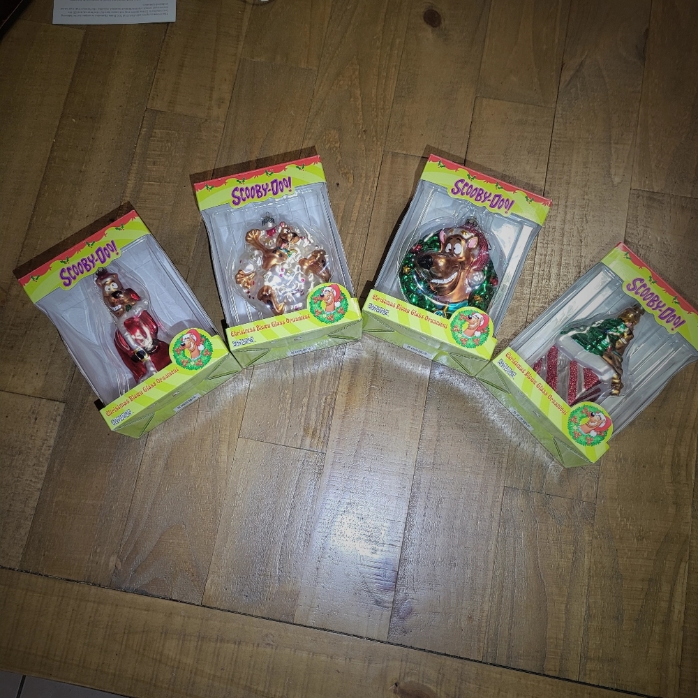 🎄VINTAGE!!!🎄SCOOBY-DOO🎄NWT!! CHRISTMAS GLASS BLOWN ORNAMENTS 4PC SET